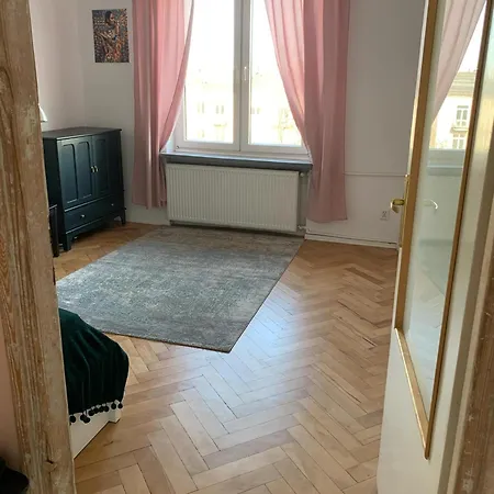 Dog of Warsaw Apartment Odolańska-2