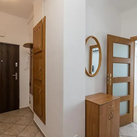 Białobrzeska Apartment-2