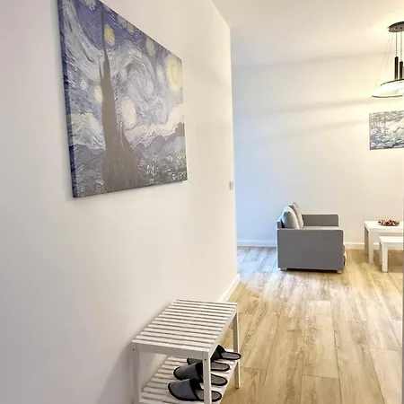 Mei Apartment Near Chopin Airport Warsaw-2