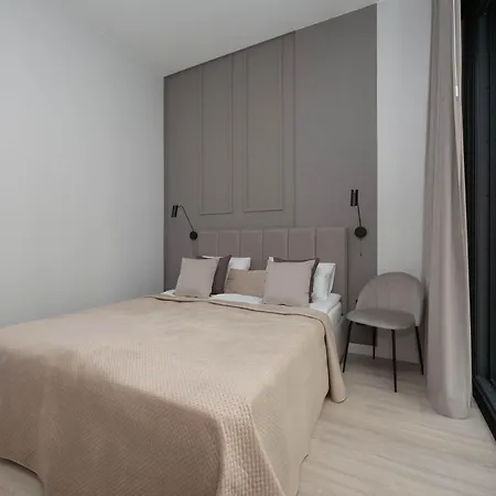 Towarowa Towers Prestigious Apartaments With Ac & Parking In Warsaw By Renters Prestige-2