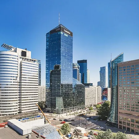 Juicy Studio For 2-3 In The Buzzing City Centre Of Warsaw Metro Central Station-2