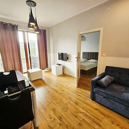 FIRST -- Green Żoliborz Apartment 4-3