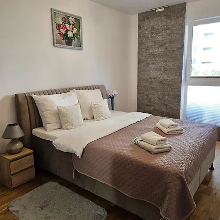 Apartament Wiatraczna-3