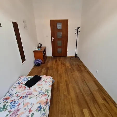 Fantastic-Inn Warszawa - Czackiego-2
