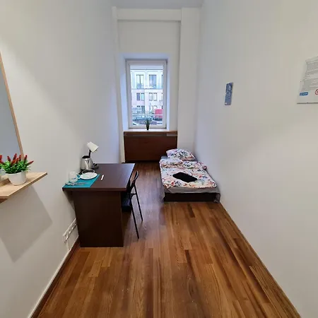 Fantastic-Inn Warszawa - Czackiego-3