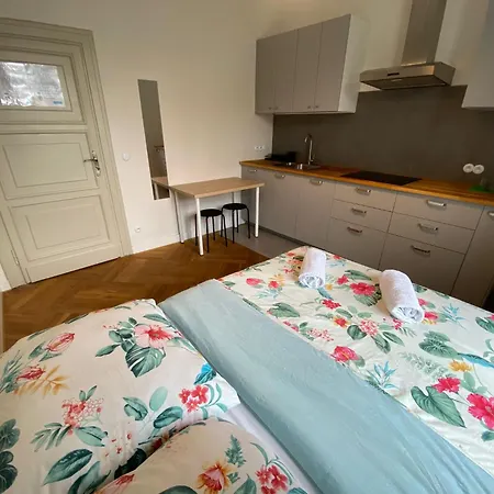 Fantastic-Inn Warszawa - Ns25-3