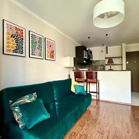 Cozy Stay Jana Pawła II Avenue Apartment-3