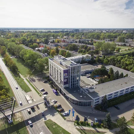Novotel Warszawa Airport-2