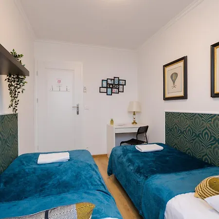 UnitApartments Rondo ONZ 3-pokojowe Apartamenty w Centrum Warszawy 1-8 osób Parking Metro WIFI Winda-3