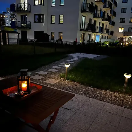 Elegant Apartment With Private Garden, Ac And Garage, Near Airport-2