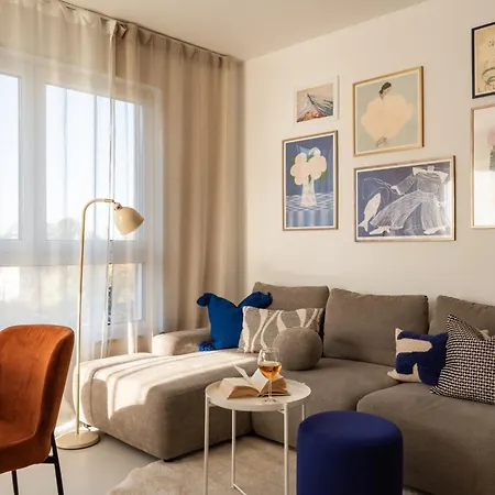 Malmoe Family Apartment By Vaya Stays-2