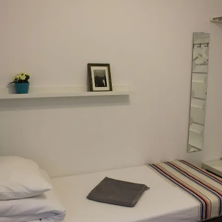 Kolorowa Guest Rooms-2