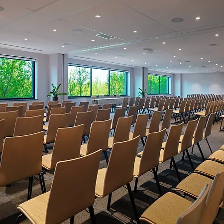 Four Points By Sheraton Warsaw Mokotow-3