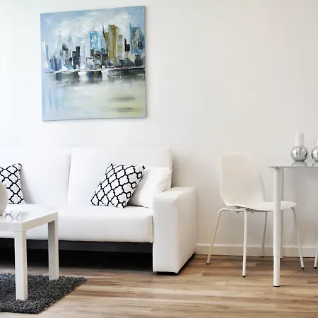 Warsaw Concierge Rondo Onz-3