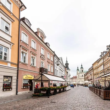 Old Town Market Place Apartment By Bookinghost-3