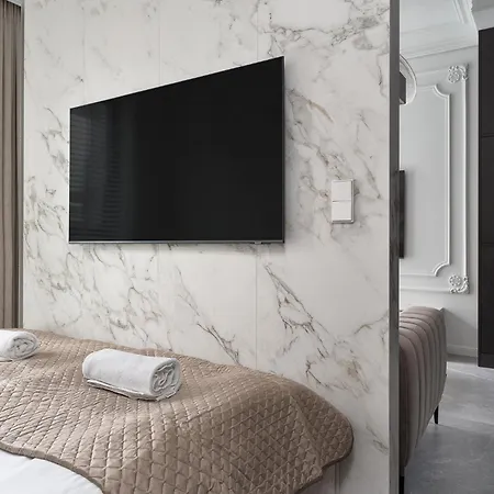 Chronos - Warszawa Wola By Downtown Apartments-2
