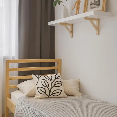 White Apartment Grzybowska-2