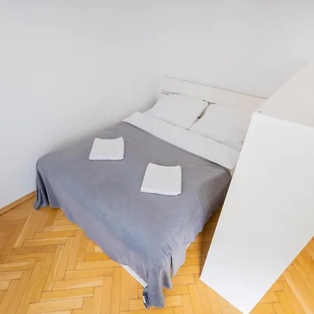 Super Central Jasna Str Lovely Studio-3