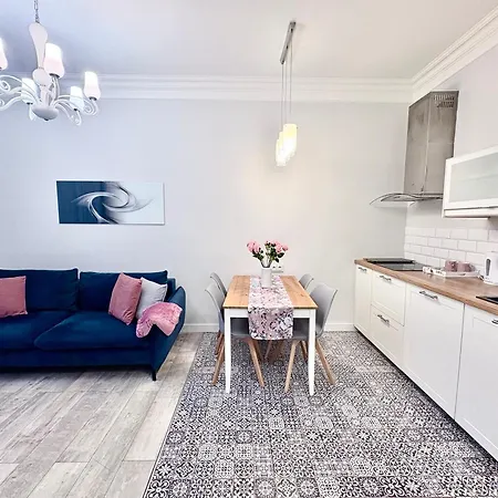 Rental Apartments Krochmalna-3