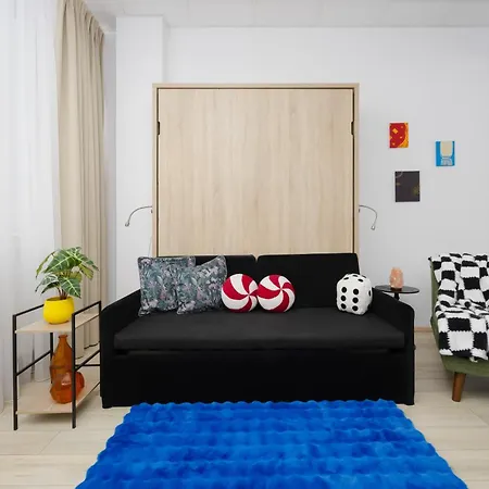 Studio Jerozolimskie 216 with Parking by Noclegi Renters-3