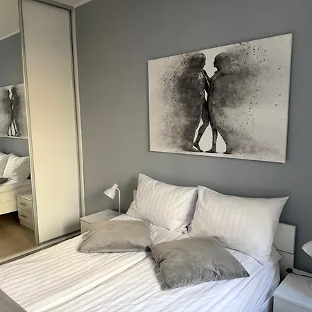 Cosy Apartment Near To The Chopin'S Airport Cybernetyki 2C-2