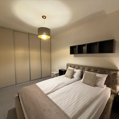 Modern Apartment Near To The Chopin'S Airport Cybernetyki 2A-2