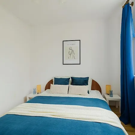 Room In A Shared Apartment Rodla 12-3