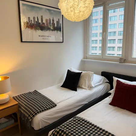 Apartament Centrum Warszawy Pereca-3