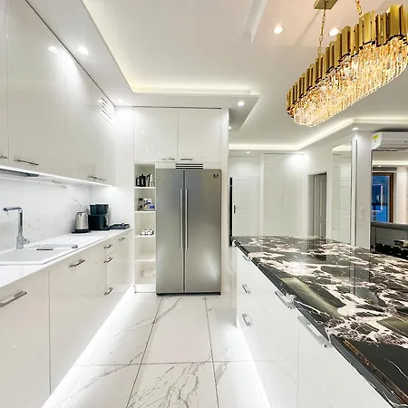 Karolkowa 28A - Luminous Apartment With Balcony By Renters Prestige-2