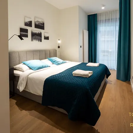 Towarowa Towers Residences-3