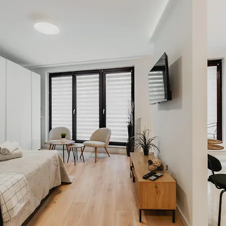 Urban Apartaments - Great Location - City Center - Towarowa А-3