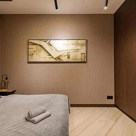 Luxury Zlota Apartment With Parking By P&M-3