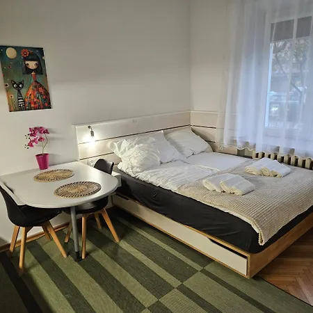 Apartament Plac Mirowski Centrum-2