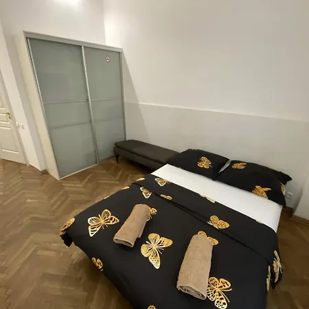 Fantastic-Inn Warszawa - Okolnik-2