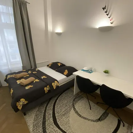 Fantastic-Inn Warszawa - Okolnik-3