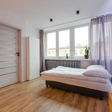 Nowoczesny apartament w sercu Mokotowa-3