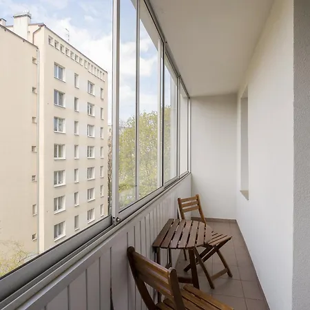 Shortstaypoland Dickensa-2