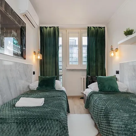 Unit Rooms Warszawa by Metro Rondo ONZ Short Rent idealne pokoje na nocleg w Warszawie-2
