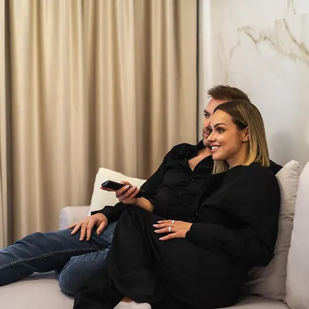 Urban Chic - Luxury Stay At Mennica Residence Warsaw-2