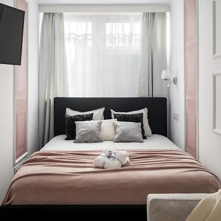 New Metropolis 2-Bedroom Suite 900M To Central Station With Air-Conditioning-2
