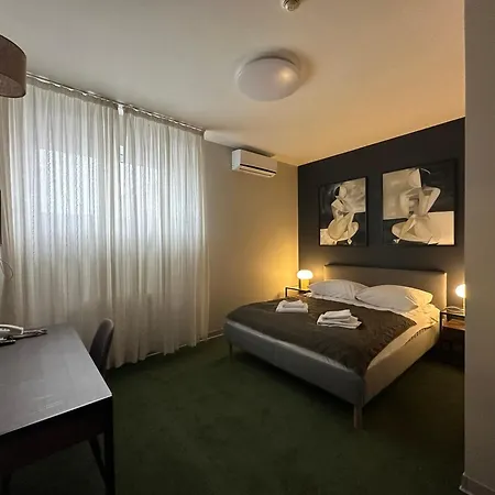 Centrum Konferencyjno-Apartamentowe Mrówka-3