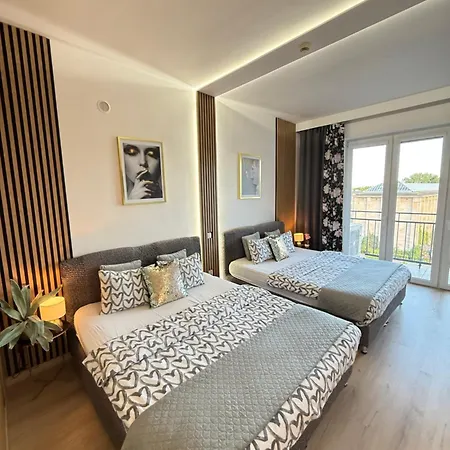 Exclusive Apartments Smolna-2