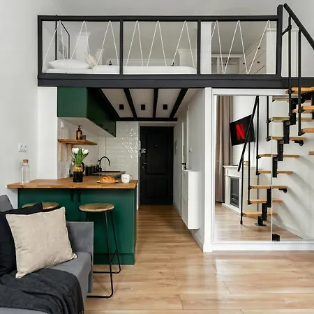 Golden Apartments Warsaw - Stylish Luxury, Złota Street-3