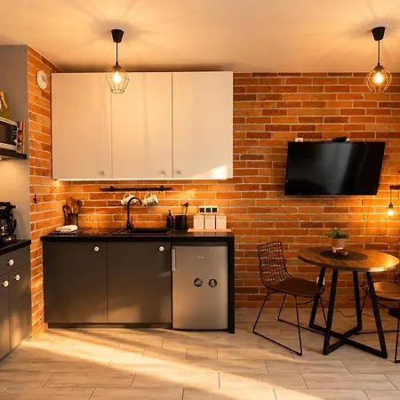 Roztocka Studio, Free Parking, 1 Tram To The City & Pge National Stadion By Cosmo Spirit-2