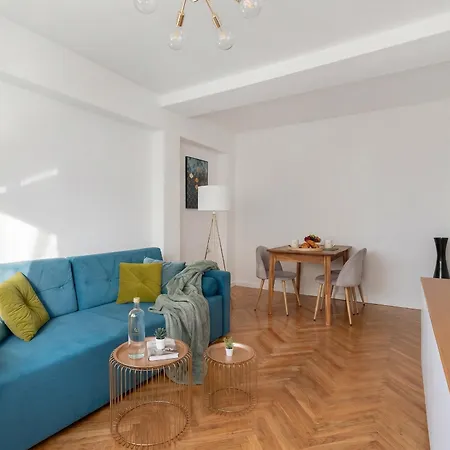 Golden Apartments Warsaw - One-Bedroom Near Polin Museum, Anielewicza-2