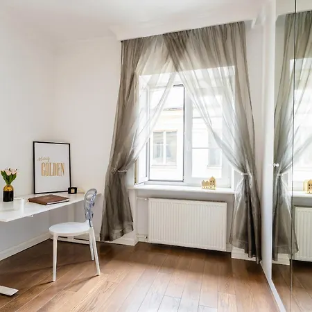 Golden Apartments Warsaw - Elegant Stay, Podwale Street-2