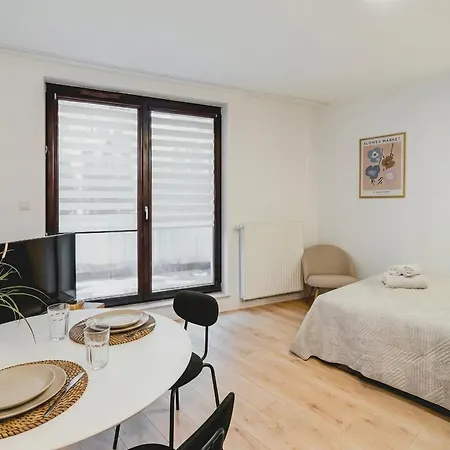 Golden Apartments Warsaw - Modern&Cozy, Towarowa Street-2