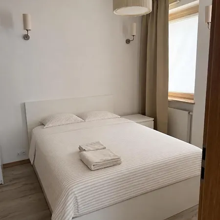 Spacious Apartment, Metro Gdansk, Zoliborz-2