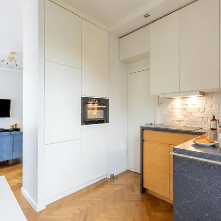 Golden Apartments In Warsaw - City Center - Zurawia-2