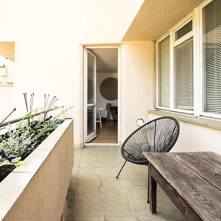 Opera Art Apartment Vintage 100M2-3